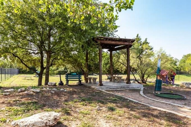 Foto del edificio - 1 bedroom in Austin TX 78736