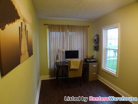 Foto del edificio - 102 2nd Ave NE