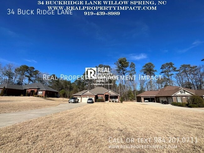 Building Photo - Spacious 4 Bedroom 3.5 Bath All-Brick, Gla...