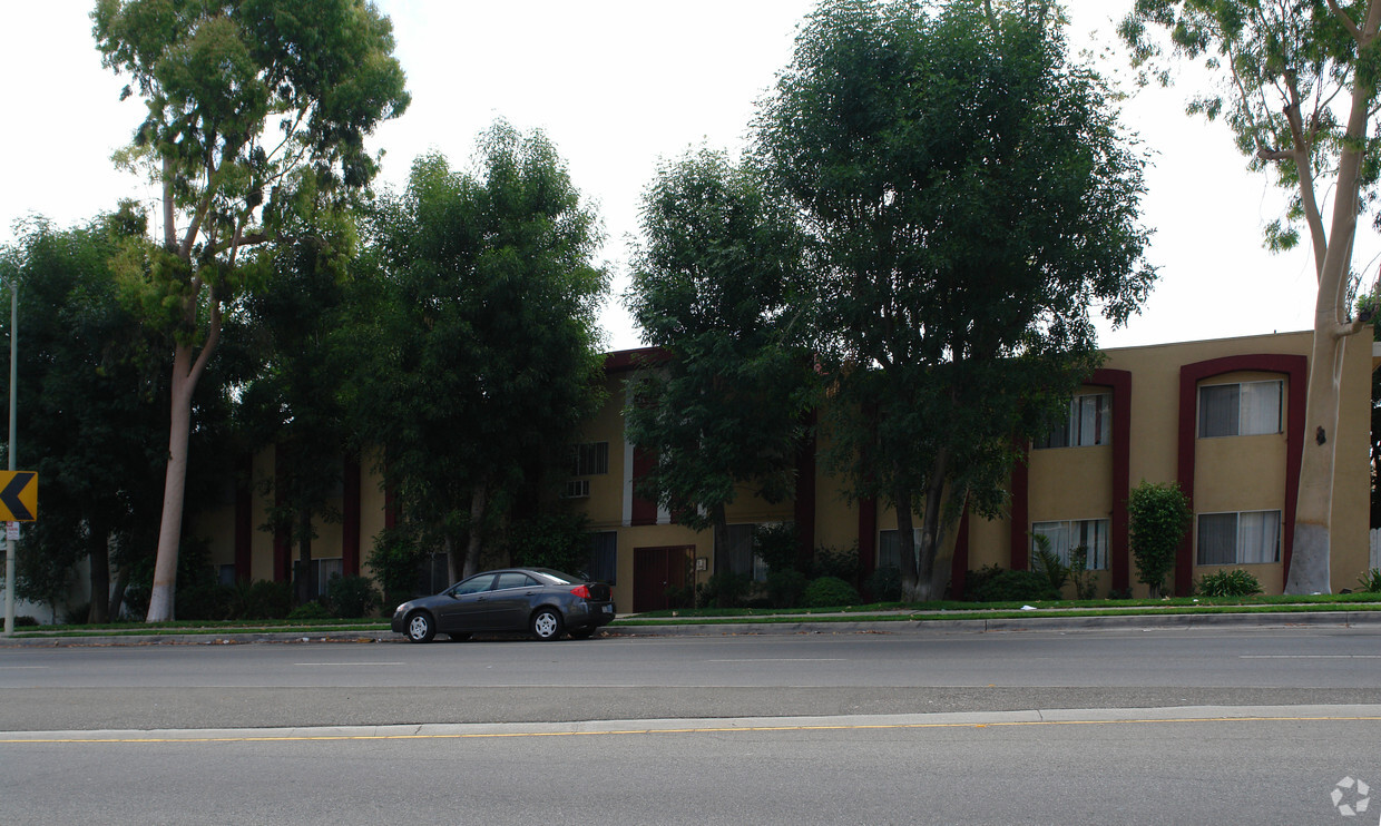 Building Photo - Topanga Canyon Villas