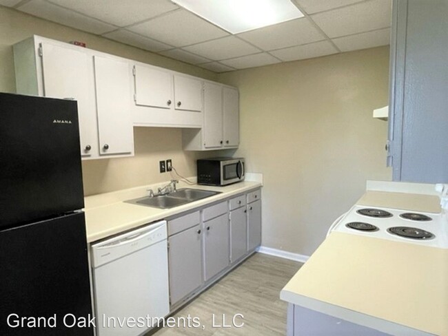 Building Photo - 2 br, 1.5 bath House - 306 Hillsboro Lane