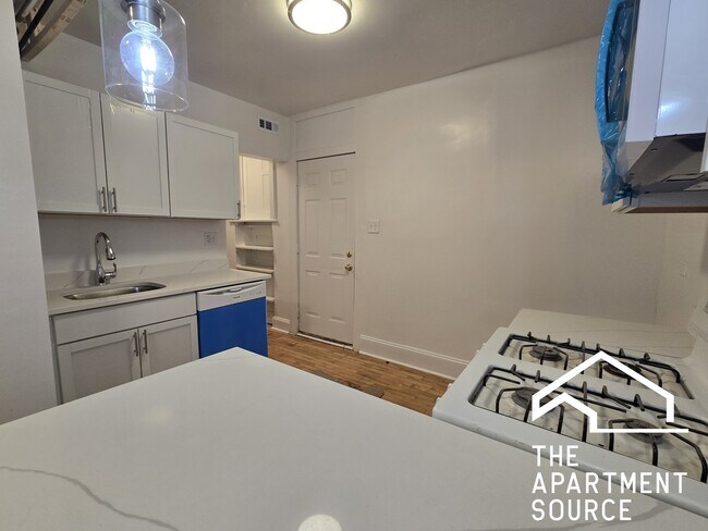 Foto del edificio - 4418 N Whipple St