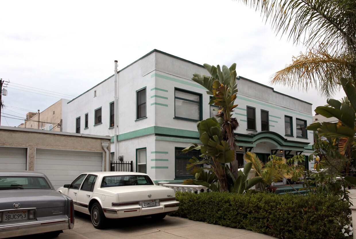 Primary Photo - Park Apartments