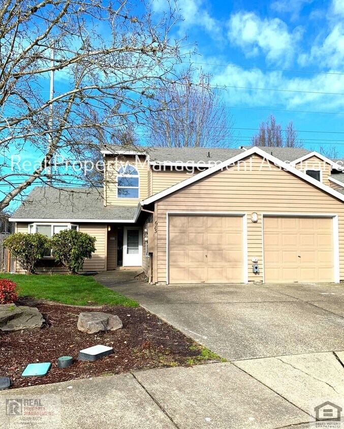 Primary Photo - Charming 3BR/2BA Duplex In Beaverton- Now ...
