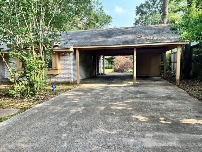 Foto del edificio - 9157 White Oak Dr