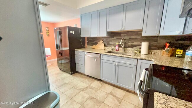 Foto del edificio - 274 Queens Ct