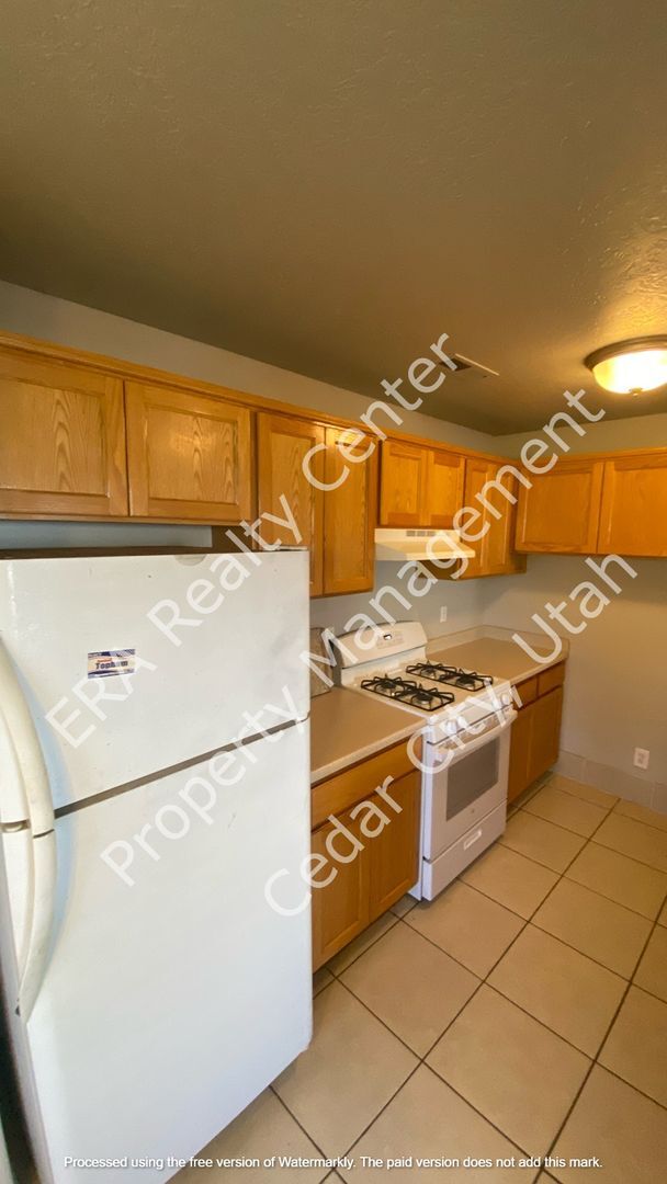 Foto del edificio - Move in Discount - 3 bedroom, 1 bathroom apartment in Parowan