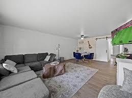 Foto del edificio - Ava Sterling Apartments