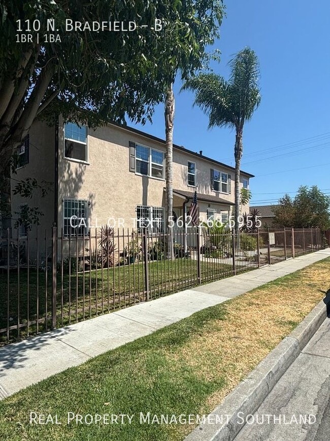 Building Photo - 1 Bedroom Apartment - Available Now!