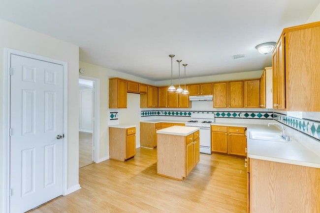Building Photo - 23711 Welch House Ln