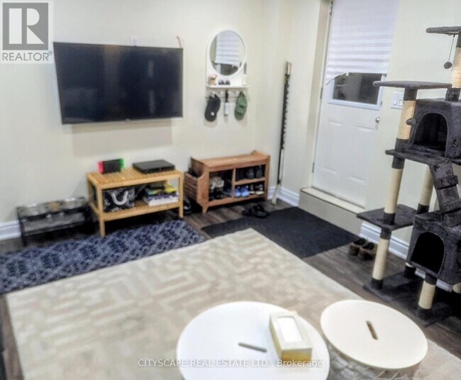 Building Photo - 75 Suttonrail Wy