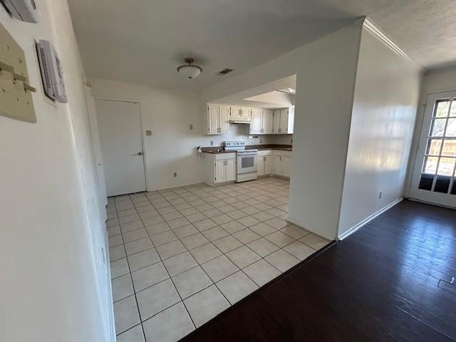 Foto del edificio - 423 Shady Brook Pl