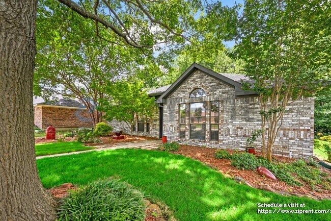 Foto del edificio - 2029 Oakglen Dr