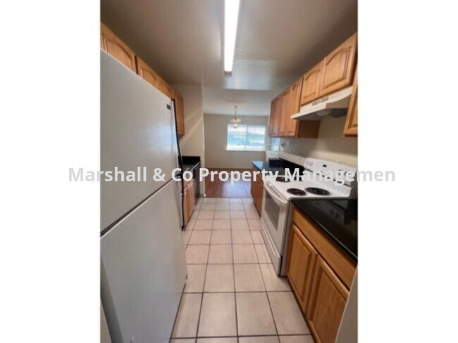 Building Photo - NEW PRICE! 3 BEDROOM, 2 BATH TOP UNIT, WAS...