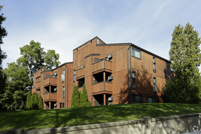 Foto del edificio - Treehouse North Apartments