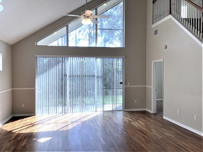 Foto del edificio - 30722 Pumpkin Ridge Drive