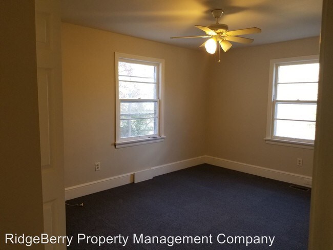 Building Photo - 4 br, 1 bath House - 209 Coosawattee Ave