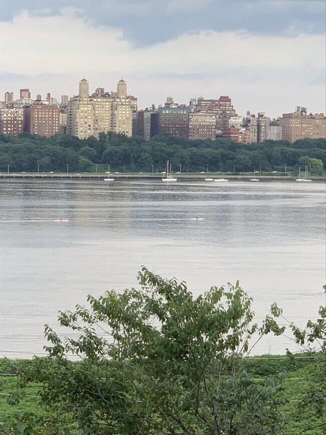 Foto del edificio - 7600 Boulevard East Apt #301, North Bergen...