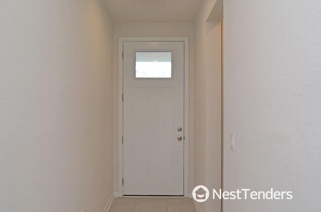 Building Photo - Like New Four Bedroom in Fernandina!