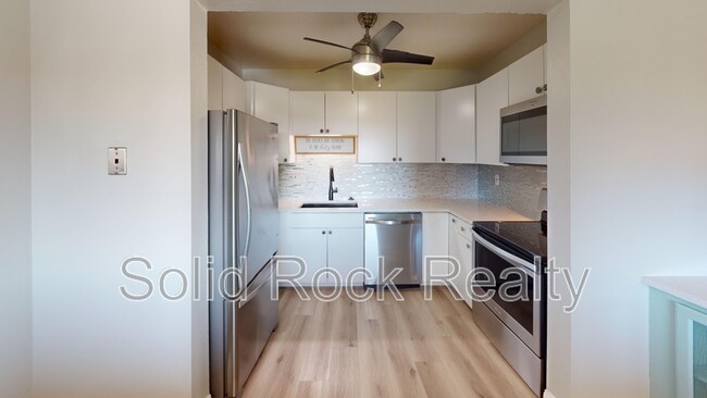 Building Photo - 434 Valley Hi Cir