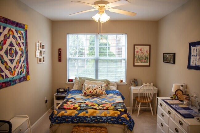 Building Photo - 12949 Centre Park Cir