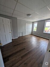 Building Photo - 2224 Arlington Ave