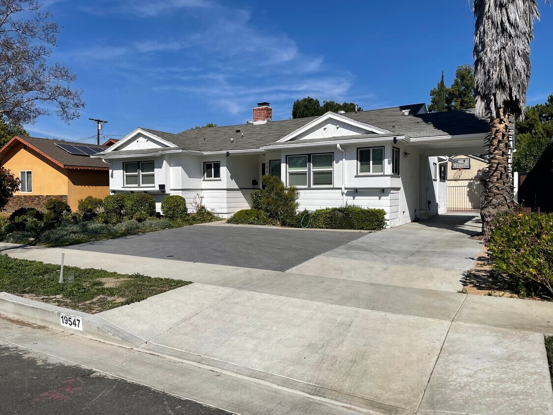 19547 Friar St, Tarzana, CA 91335 House Rental in Tarzana, CA
