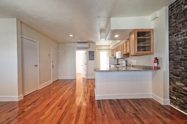 Foto del edificio - Updated 1 bed in Southie