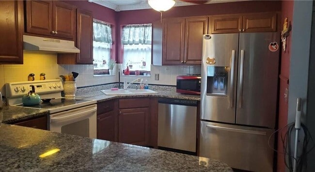 Building Photo - 4201 Page Ave