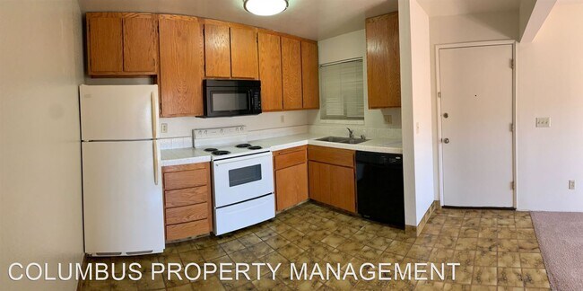 Building Photo - 1 br, 1 bath Apartment - 724 SPENCER ST.