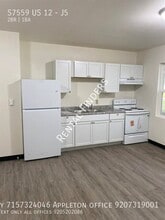 Building Photo - S7559 US-12