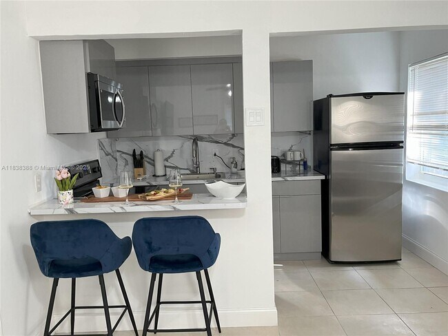 Foto del edificio - 1040 SW 28th St