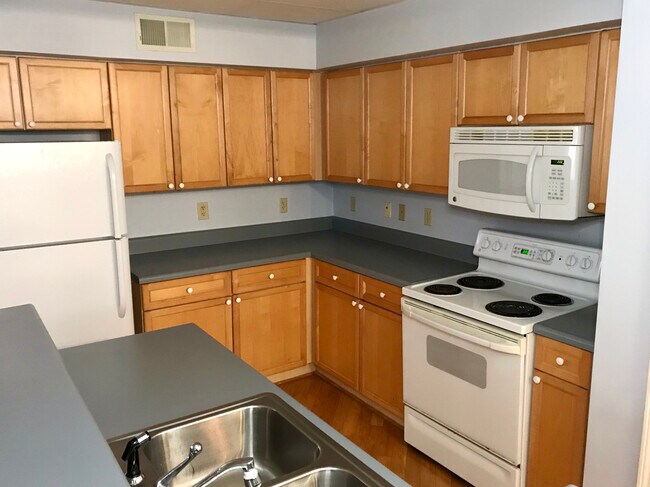 Foto del edificio - 405 W 7th St