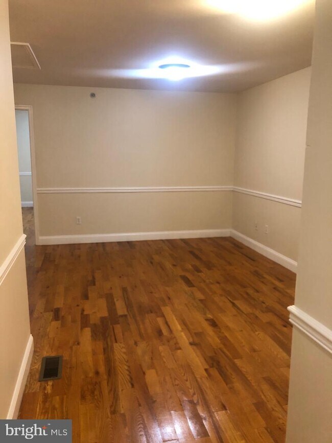 Foto del edificio - 2225 N Park Ave