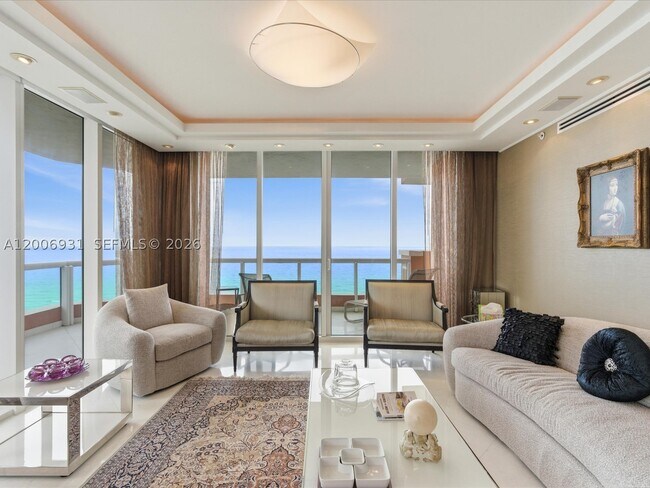 Foto del edificio - 17875 Collins Ave
