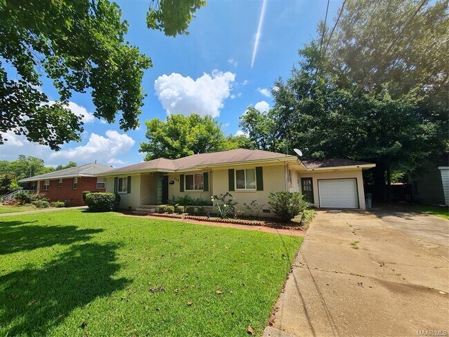 Foto del edificio - 112 Calhoun Rd