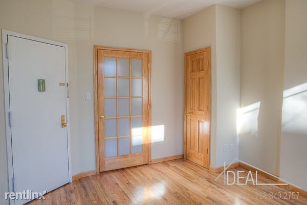 Building Photo - 674 Union St