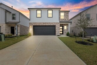 Building Photo - 8598 Blueberry Ash St