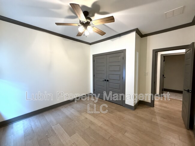Foto del edificio - 4948 Wilburn Ave