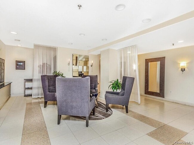 Building Photo - 2287 Johnson Ave