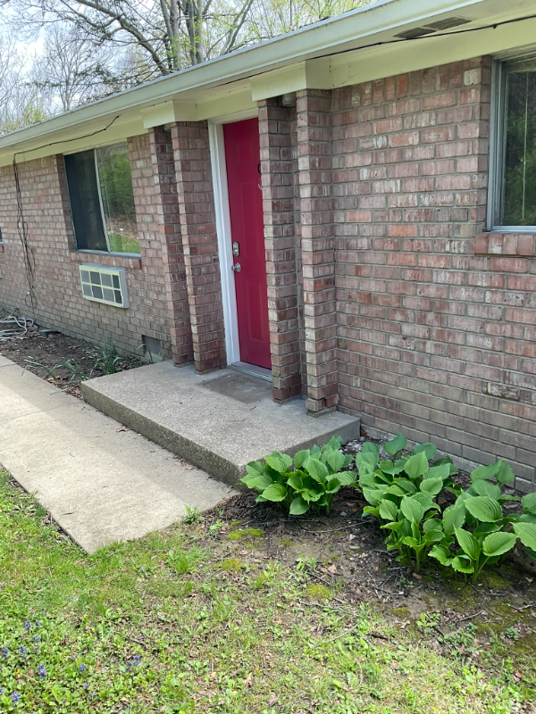 Foto principal - 460 Wells Dr