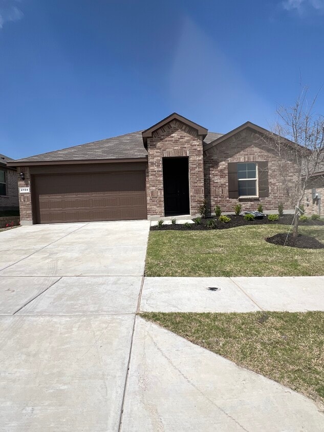 Foto principal - 2104 Ranger Hl Ave