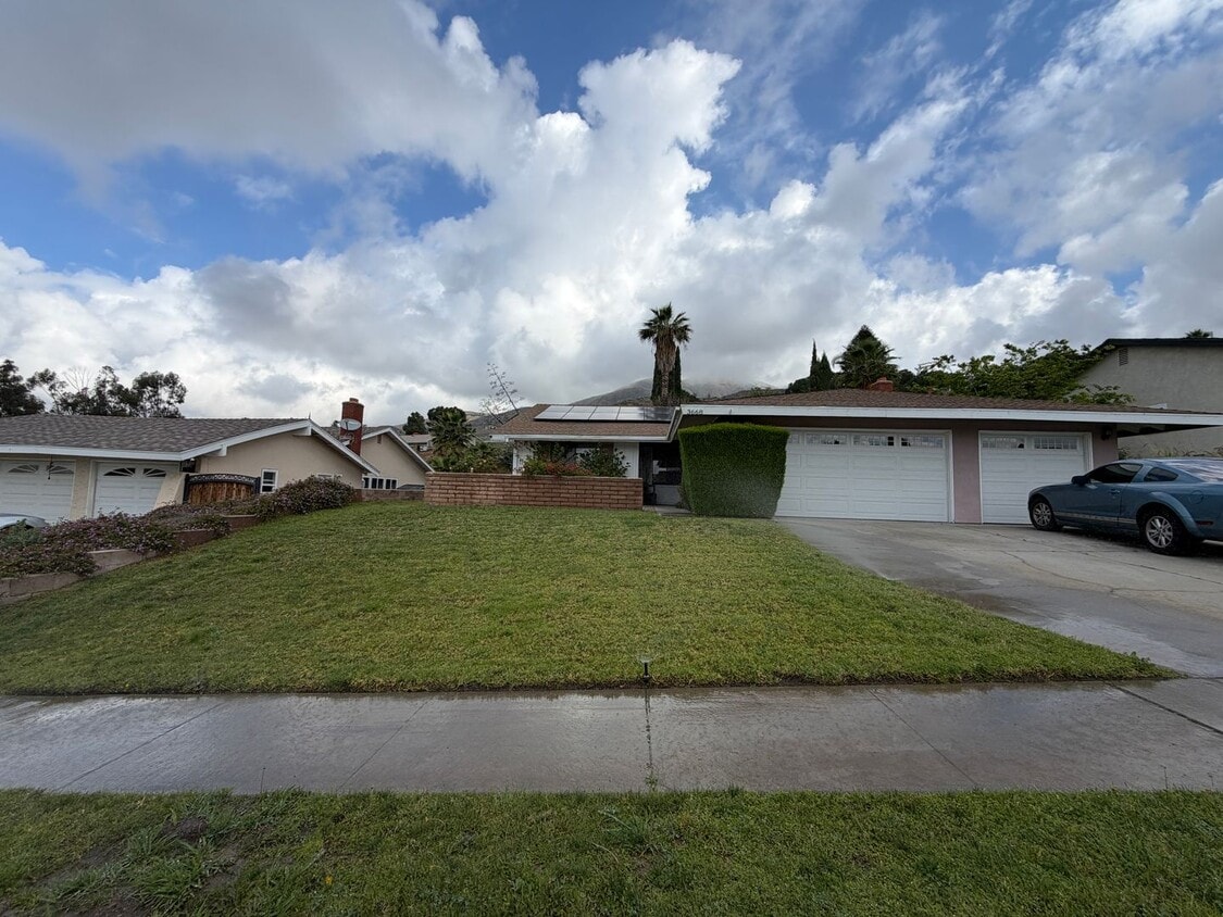 Photo - 3668 28th St. - 4 Bed, 2 Bath Plus Bonus Space in Highland Available 5/1!