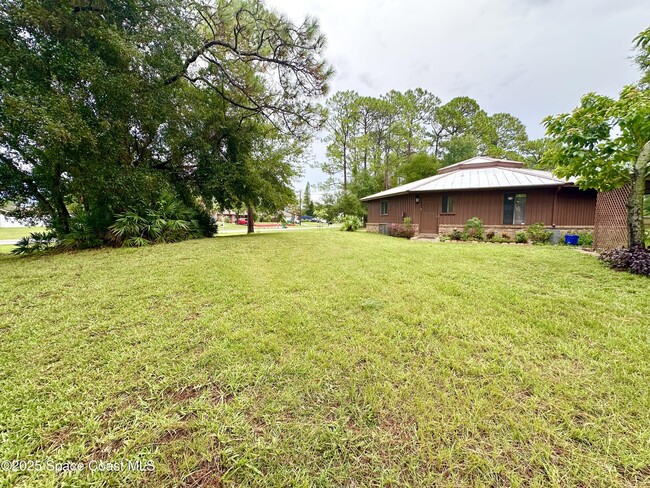 Building Photo - 6325 Corsica Blvd