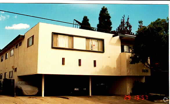 Primary Photo - 3526 S Centinela Ave