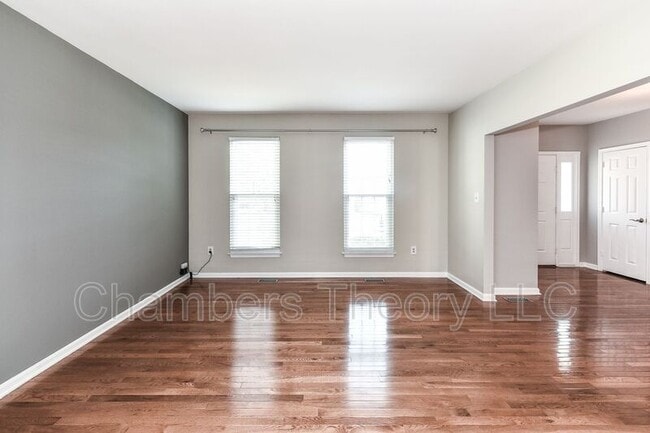 Building Photo - 6033 Woodlake Ln