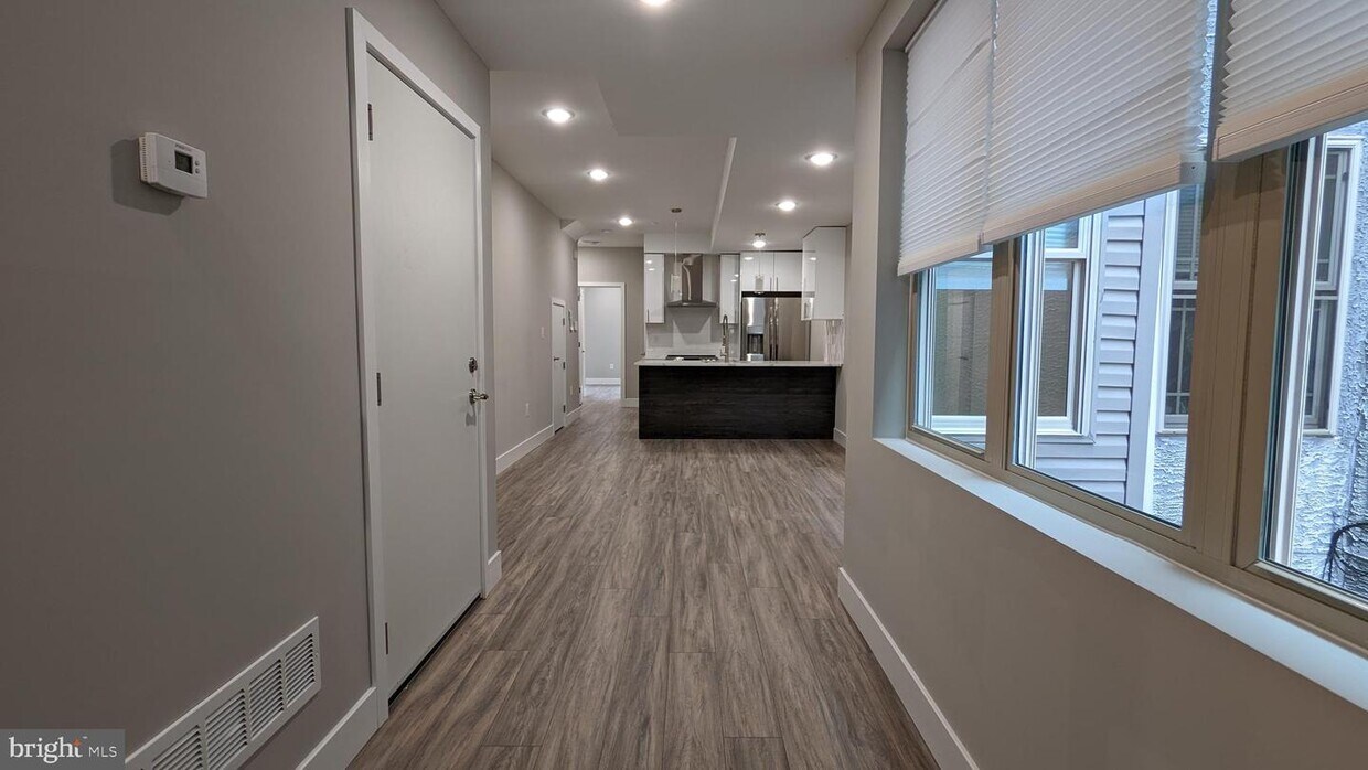 Foto principal - 2222 Frankford Ave