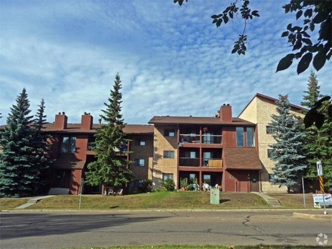 Building Photo - Broadview Meadows Apartments