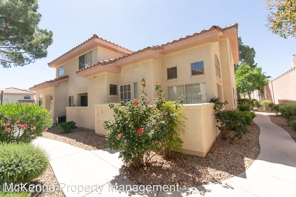 Foto principal - 3 br, 2.5 bath House - 8020 Temptation Ln
