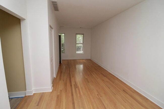 Building Photo - 1544 N Bosworth Ave